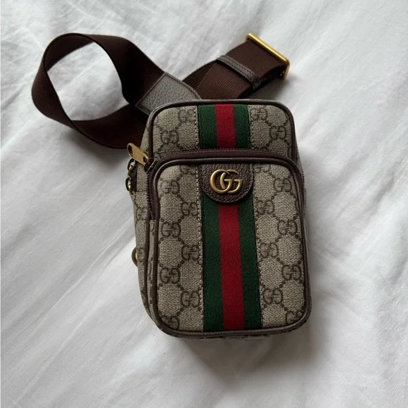 Gucci Fanny Pack Cross Bosy Purse - Picture 3 of 4